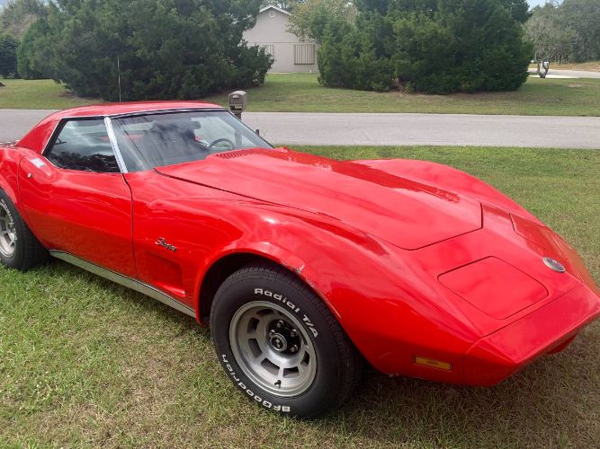 Unknown-Corvette-1974-Red-Black-3