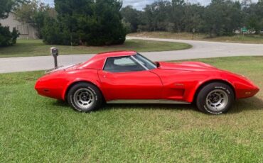 Unknown-Corvette-1974-Red-Black