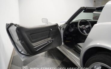 Unknown-Corvette-1974-Silver-Black-10