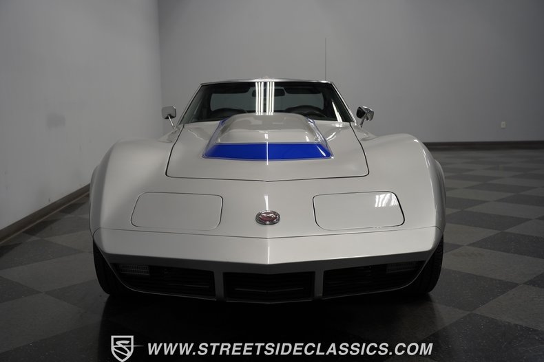 Unknown-Corvette-1974-Silver-Black-25