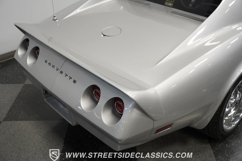 Unknown-Corvette-1974-Silver-Black-33