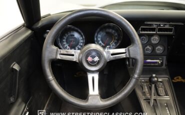 Unknown-Corvette-1974-Silver-Black-37