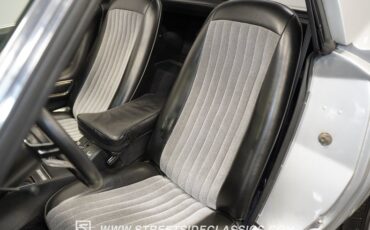 Unknown-Corvette-1974-Silver-Black-46