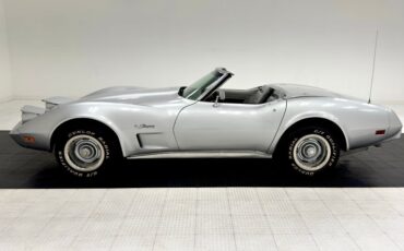 Unknown-Corvette-1974-Silver-Mist-Metallic-Silver-1
