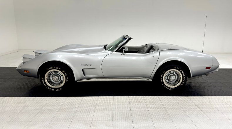 Unknown-Corvette-1974-Silver-Mist-Metallic-Silver-1