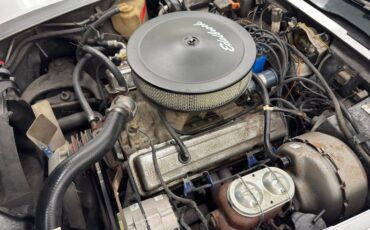 Unknown-Corvette-1974-Silver-Mist-Metallic-Silver-12