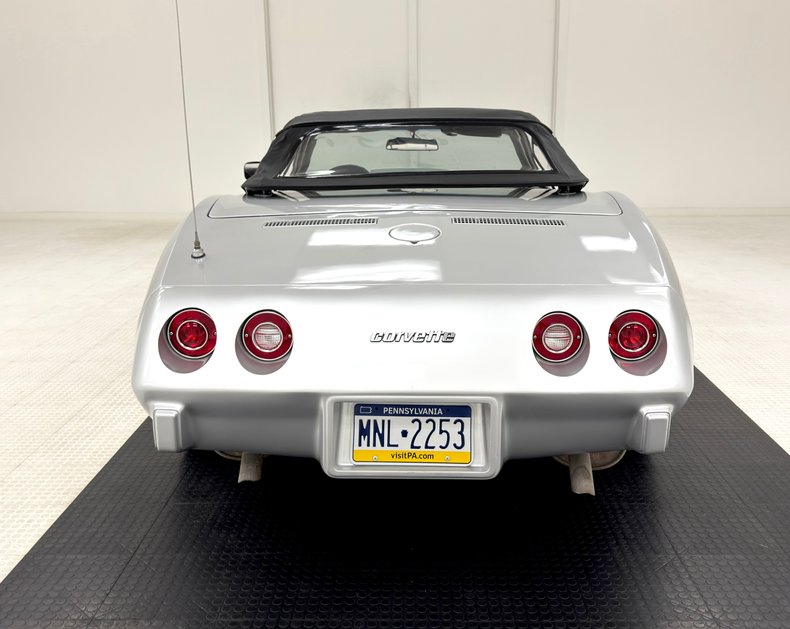 Unknown-Corvette-1974-Silver-Mist-Metallic-Silver-14