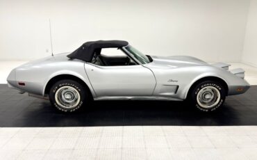 Unknown-Corvette-1974-Silver-Mist-Metallic-Silver-16