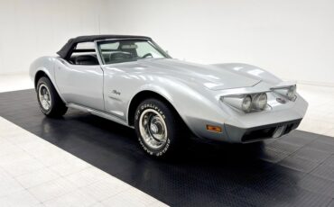 Unknown-Corvette-1974-Silver-Mist-Metallic-Silver-17