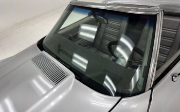 Unknown-Corvette-1974-Silver-Mist-Metallic-Silver-22