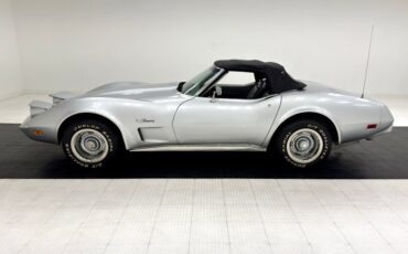 Unknown-Corvette-1974-Silver-Mist-Metallic-Silver-33