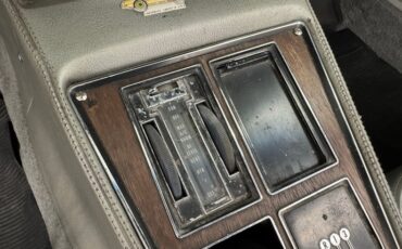 Unknown-Corvette-1974-Silver-Mist-Metallic-Silver-37