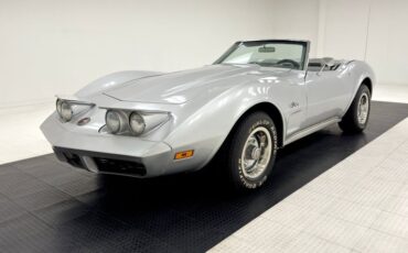 Unknown-Corvette-1974-Silver-Mist-Metallic-Silver