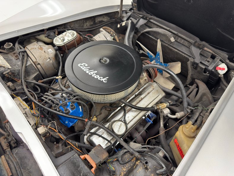 Unknown-Corvette-1974-Silver-Mist-Metallic-Silver-9