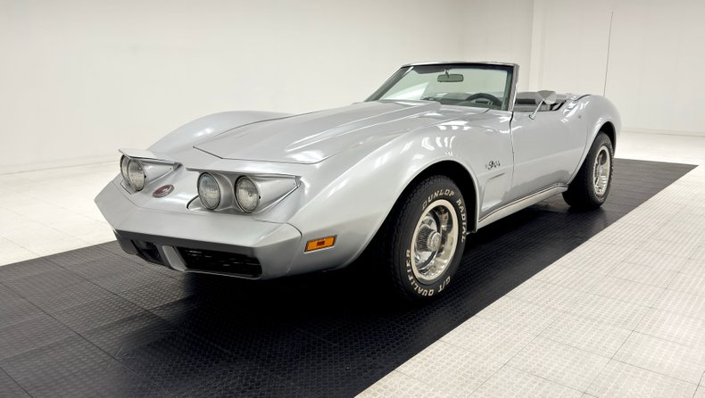 Unknown-Corvette-1974-Silver-Mist-Metallic-Silver