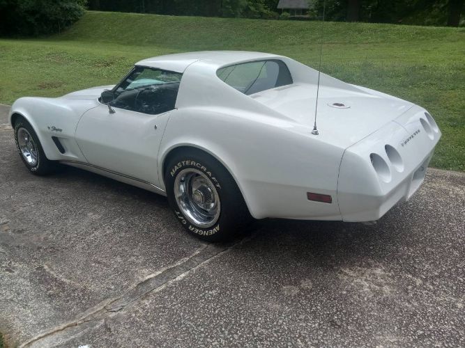 Unknown-Corvette-1974-White-21