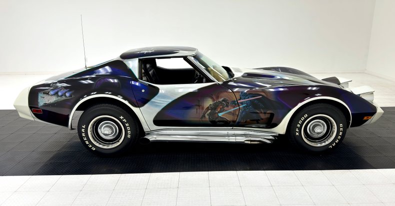 Unknown-Corvette-1974-White-Black-20