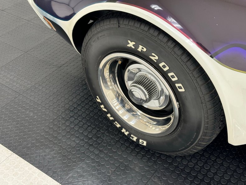 Unknown-Corvette-1974-White-Black-22