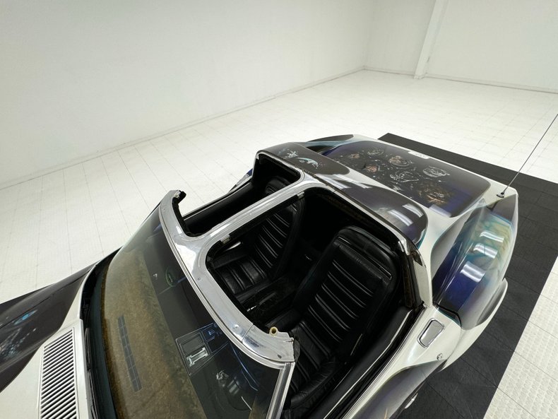 Unknown-Corvette-1974-White-Black-26