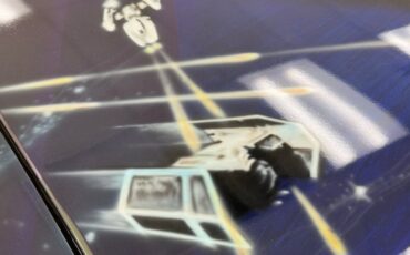 Unknown-Corvette-1974-White-Black-29
