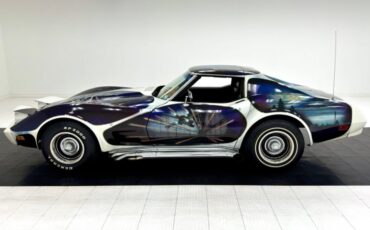 Unknown-Corvette-1974-White-Black