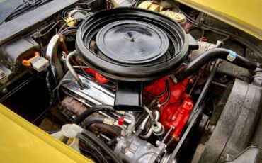 Unknown-Corvette-1974-Yellow-1