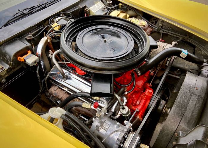 Unknown-Corvette-1974-Yellow-1