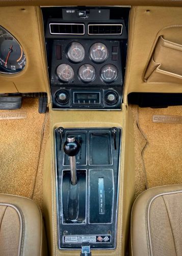 Unknown-Corvette-1974-Yellow-10