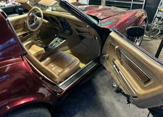 Unknown-Corvette-1974-Yellow-12