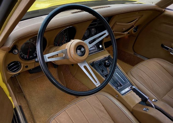 Unknown-Corvette-1974-Yellow-20