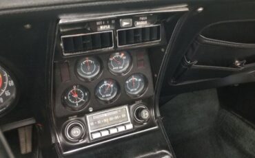 Unknown-Corvette-1974-Yellow-24