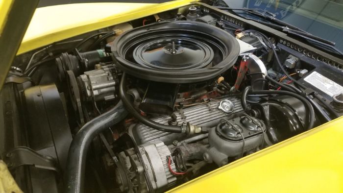 Unknown-Corvette-1974-Yellow-37
