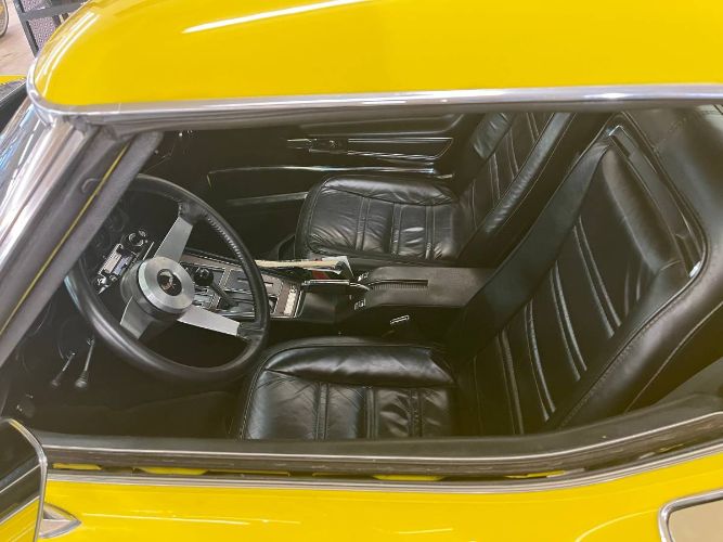 Unknown-Corvette-1975-1