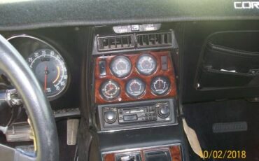 Unknown-Corvette-1975-6