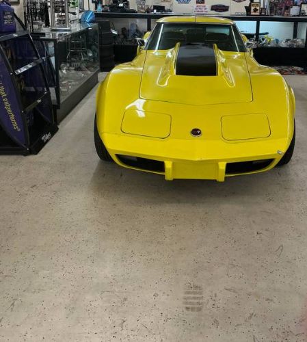 Unknown-Corvette-1975-7