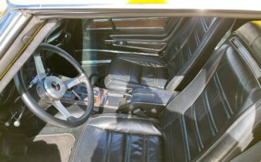 Unknown-Corvette-1975-8