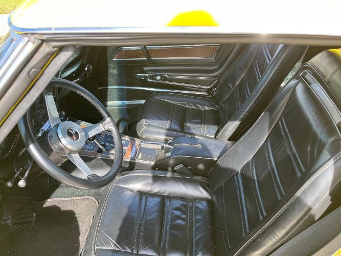 Unknown-Corvette-1975-8