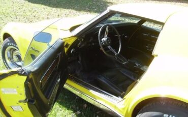 Unknown-Corvette-1975-9