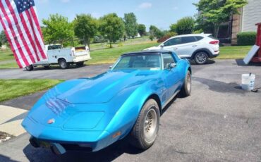 Unknown-Corvette-1975-Blue-Silver-Leather
