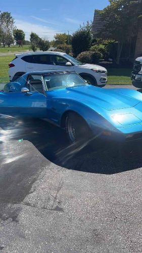 Unknown-Corvette-1975-Blue-Silver-Leather-4