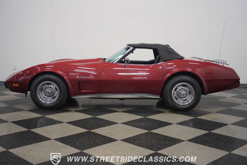 Unknown-Corvette-1975-Dark-Red-Metallic-Black-14