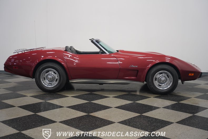 Unknown-Corvette-1975-Dark-Red-Metallic-Black-21