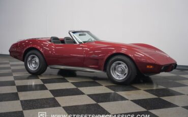 Unknown-Corvette-1975-Dark-Red-Metallic-Black-22