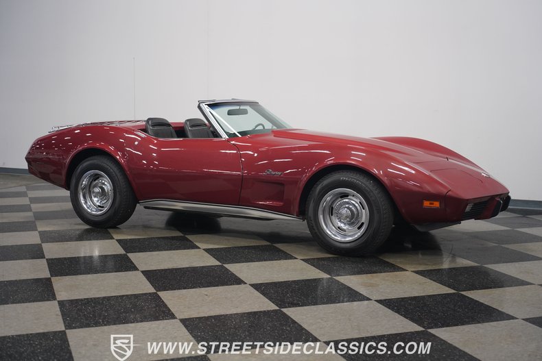 Unknown-Corvette-1975-Dark-Red-Metallic-Black-22
