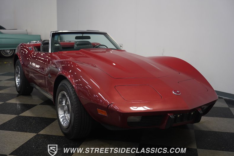 Unknown-Corvette-1975-Dark-Red-Metallic-Black-24
