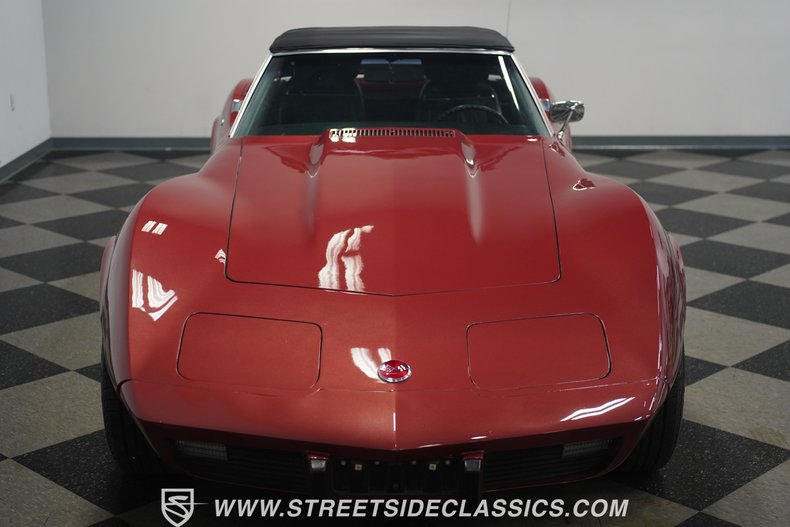 Unknown-Corvette-1975-Dark-Red-Metallic-Black-25
