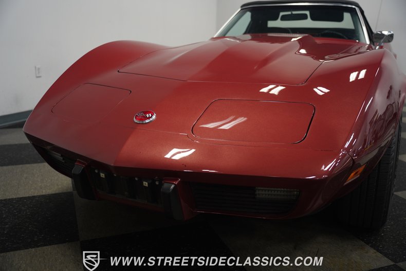 Unknown-Corvette-1975-Dark-Red-Metallic-Black-27