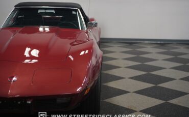 Unknown-Corvette-1975-Dark-Red-Metallic-Black-28