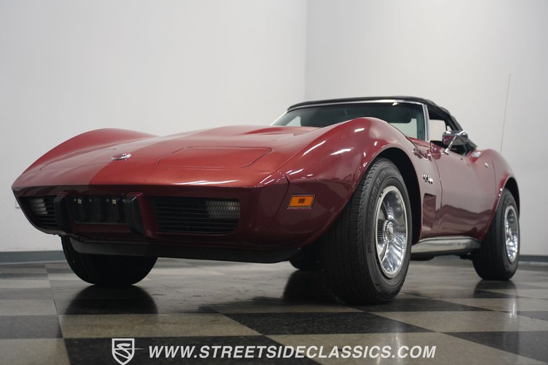 Unknown-Corvette-1975-Dark-Red-Metallic-Black-29
