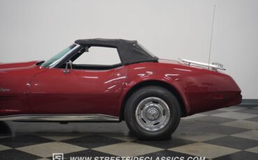 Unknown-Corvette-1975-Dark-Red-Metallic-Black-32